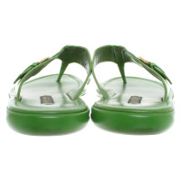 Louis Vuitton Sandalen aus Lackleder in Grün