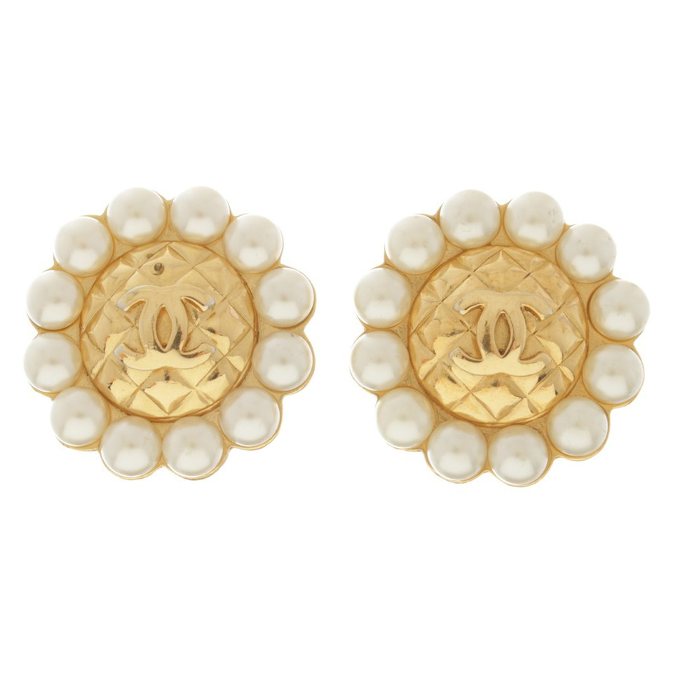 Chanel Boucles d'oreilles avec des perles