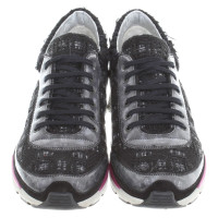 Chanel Sneakers in grigio