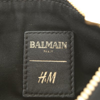Balmain X H&M clutch gemaakt van zacht suède en suède