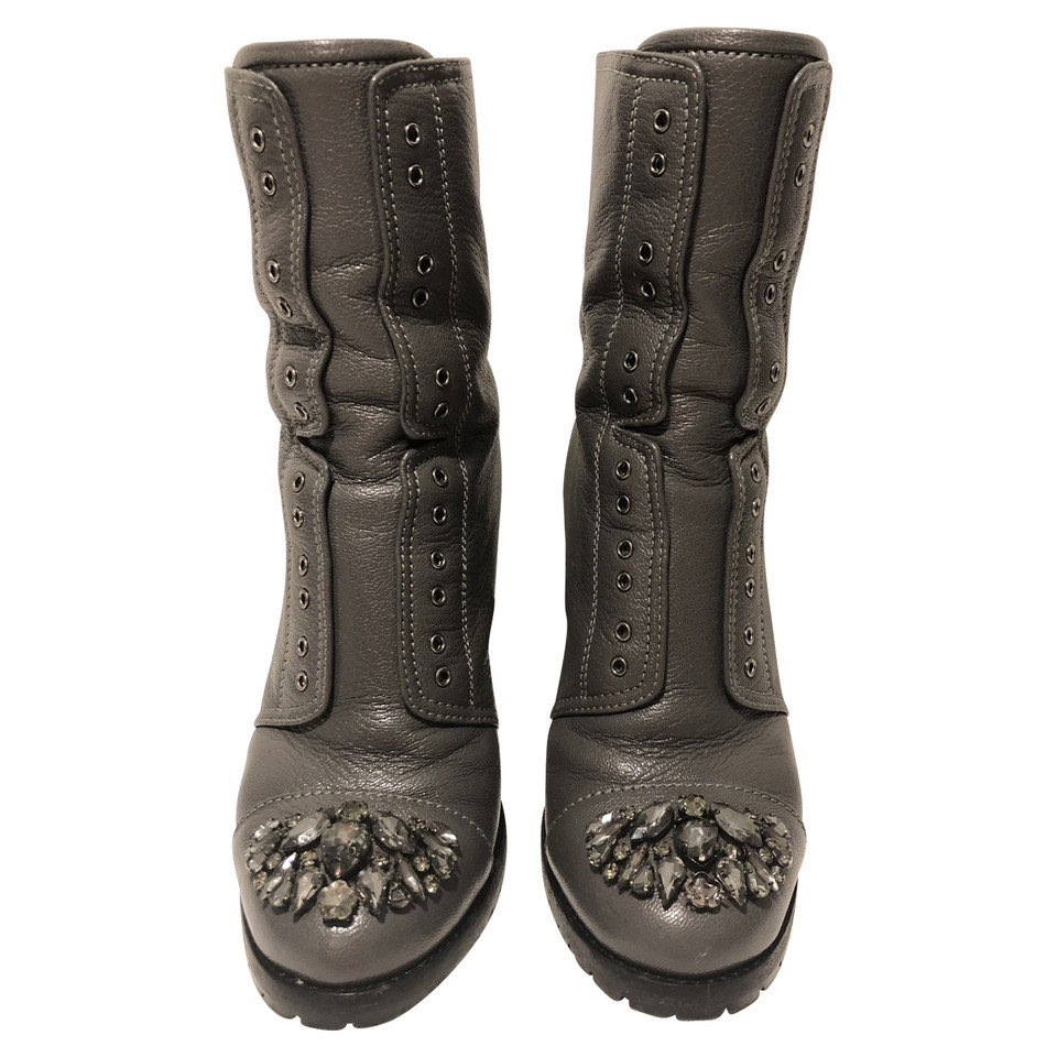 Jimmy Choo Stiefeletten aus Leder in Grau