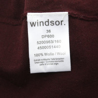 Windsor Cardigan in bordeaux red