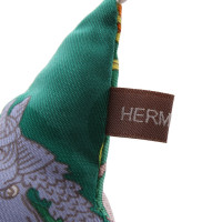 Hermès pendant made of silk