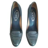Tod's Chaussures compensées en Cuir en Bleu