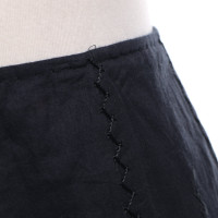 Elie Tahari skirt with tip