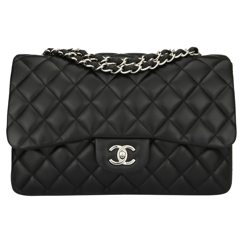 Chanel Classic Flap Bag Jumbo Leather in Black