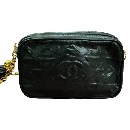 Chanel Camera Bag Leather in Black