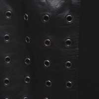 Laurèl Schwarzes Kleid aus Leder