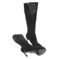 Yves Saint Laurent Boots in Black