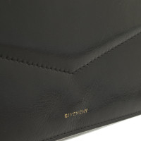 Givenchy Wallet on Chain aus Leder in Schwarz