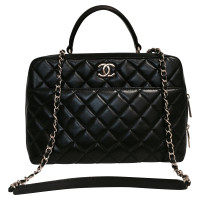Chanel Bag con catena color oro