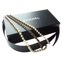 Chanel Ledergürtel mit Perlen/Ketten