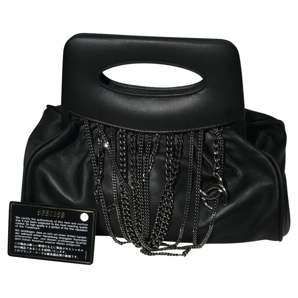 Chanel Schwarze Lederhandtasche