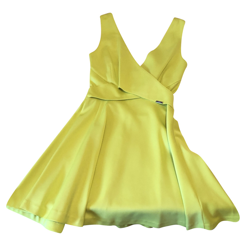 Guess Kleid aus Jersey in Gelb
