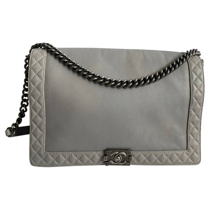 Chanel Flap Bag Leer in Grijs