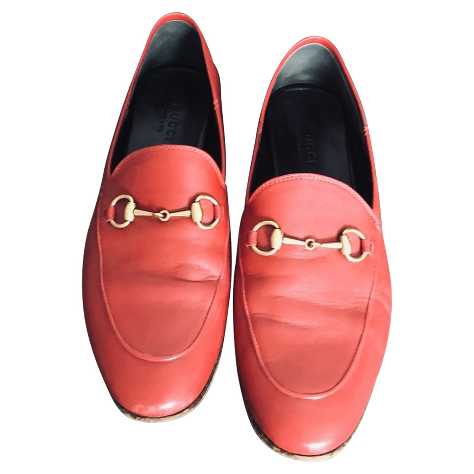 Gucci Slipper/Ballerinas aus Leder in Rot