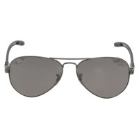 Ray Ban Aviator sunglasses in grey
