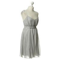 Halston Heritage Silberfarbenes Kleid mit Gürtel 