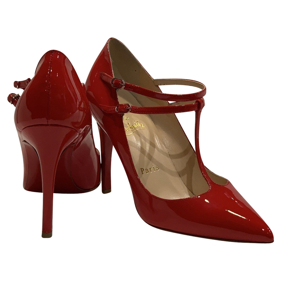Christian Louboutin Pumps/Peeptoes Patent leather in Red
