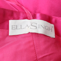 Ella Singh Top in rosa