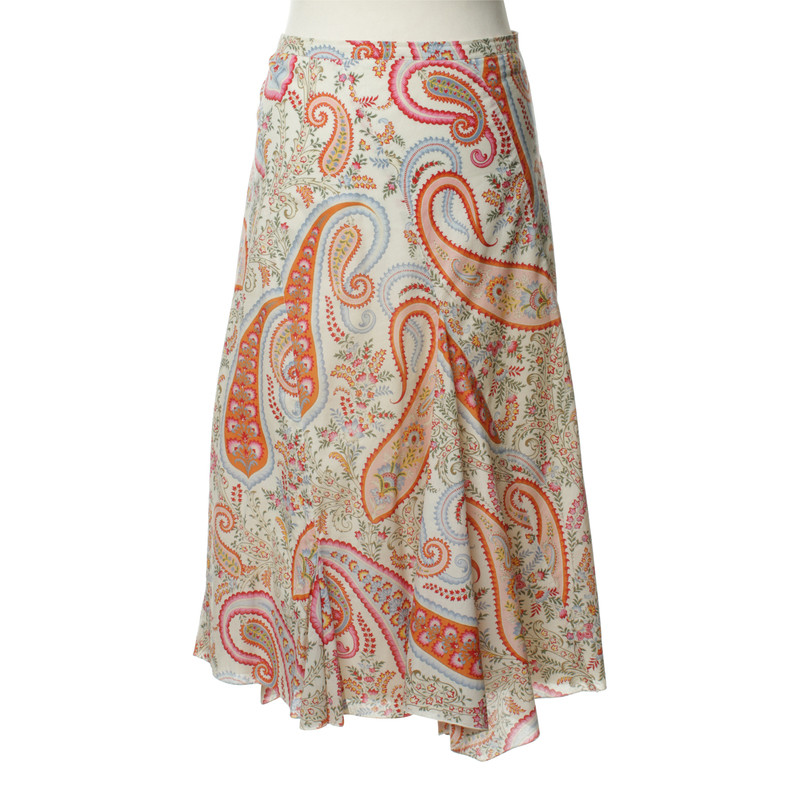 Windsor Colourful skirt Paisley design
