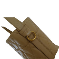 Givenchy Mini GV Bucket Bag in Pelle in Beige