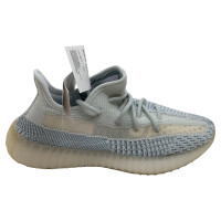 Yeezy Sneakers aus Canvas in Grau
