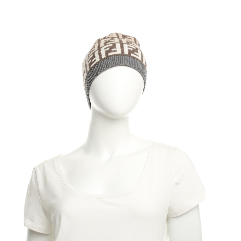 Fendi Knit hat with logo pattern