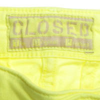 Closed Jeans in Neongelb