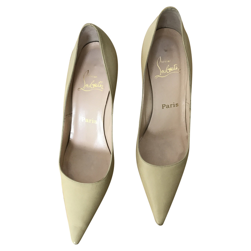 Christian Louboutin pumps / Peeptoes in beige leather