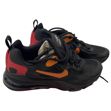 Nike Chaussures de sport en Toile en Noir