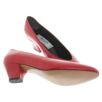 Bally pumps in red