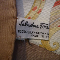 Salvatore Ferragamo foulard de soie