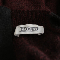 Closed Robe en tricot noir / Bordeaux