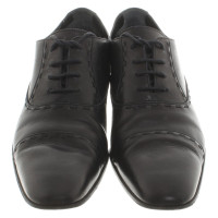 Gucci Lace-up shoes in black