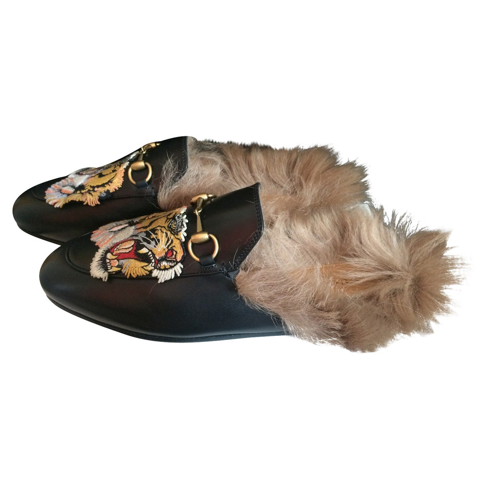 Gucci Slippers/Ballerina's Leer in Zwart