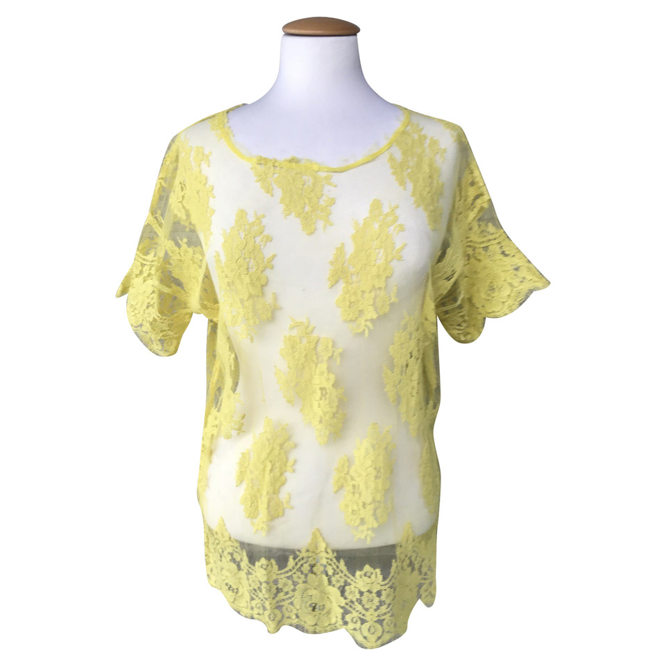 P.A.R.O.S.H. top made of lace