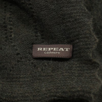 Repeat Cashmere Scarf/Shawl in Green