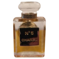 Chanel broche