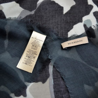 Burberry XXL cloth with patterns