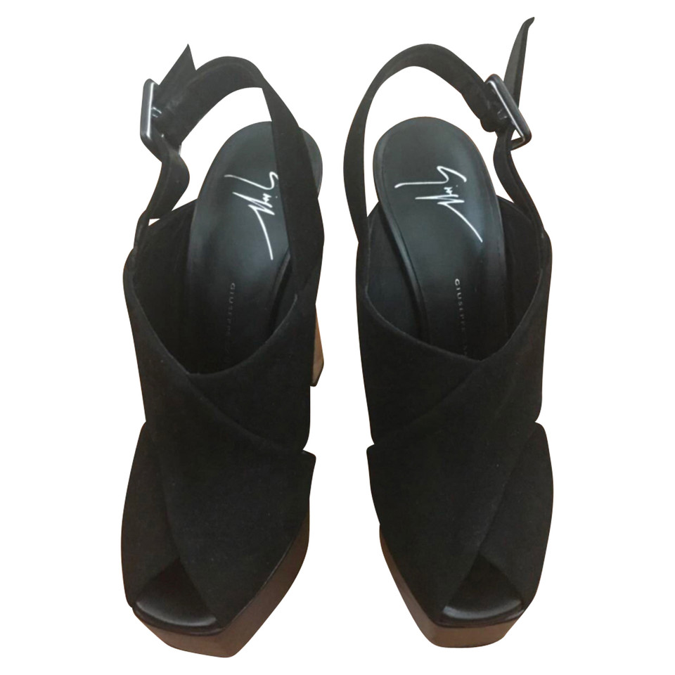 Giuseppe Zanotti Chaussures compensées en Noir