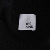 Iris & Ink Jurk in Zwart