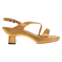 Prada Gouden sandalen