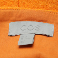 Cos Rock aus Wolle in Orange