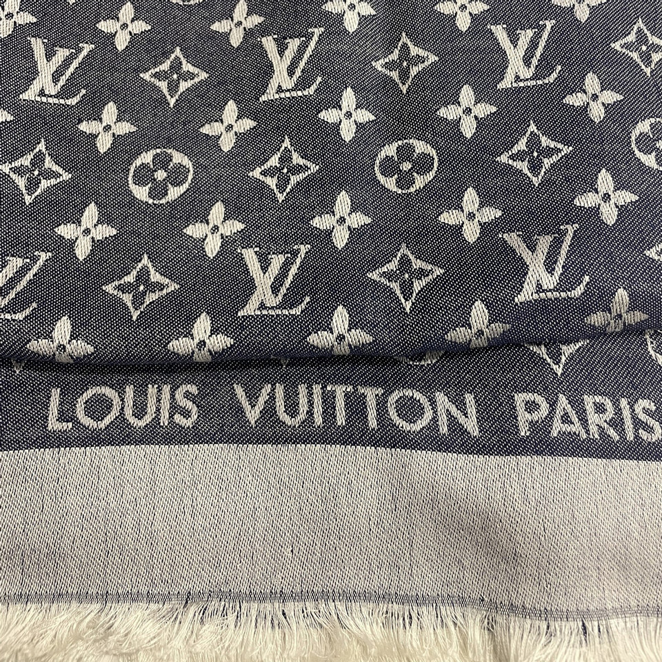 Louis Vuitton Monogram Tuch in Lana in Blu