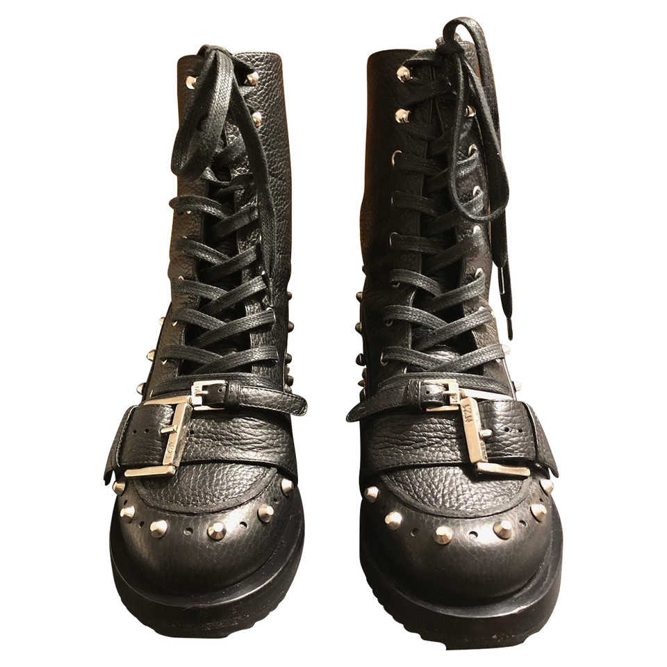 No. 21 Boots Leather in Black