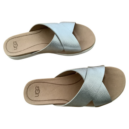 Ugg Australia Slippers/Ballerinas Leather in Silvery