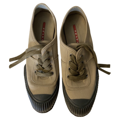 Prada Chaussures de sport en Denim en Taupe