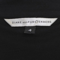 Diane Von Furstenberg Wickelbluse in Black