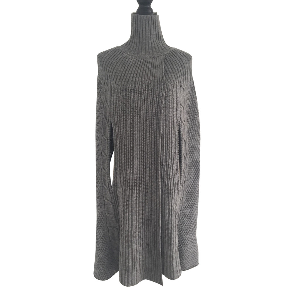 By Malene Birger Knitted cape made of wool
